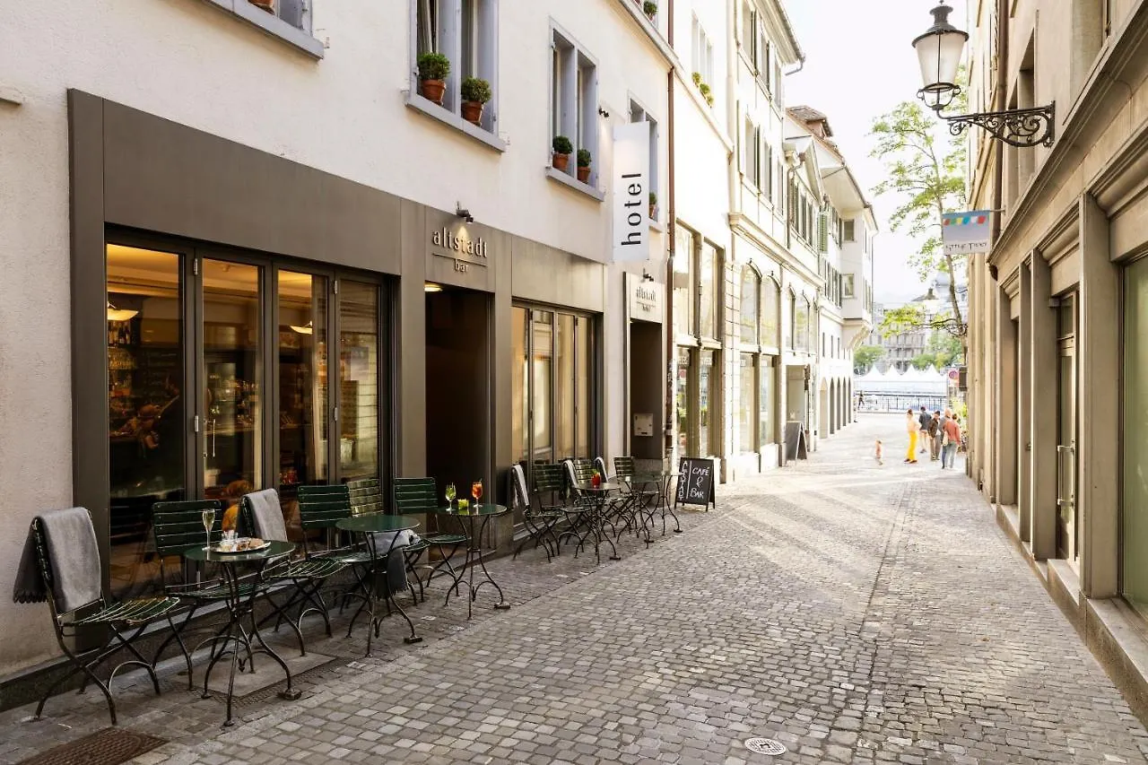 Altstadt Hotel contacts